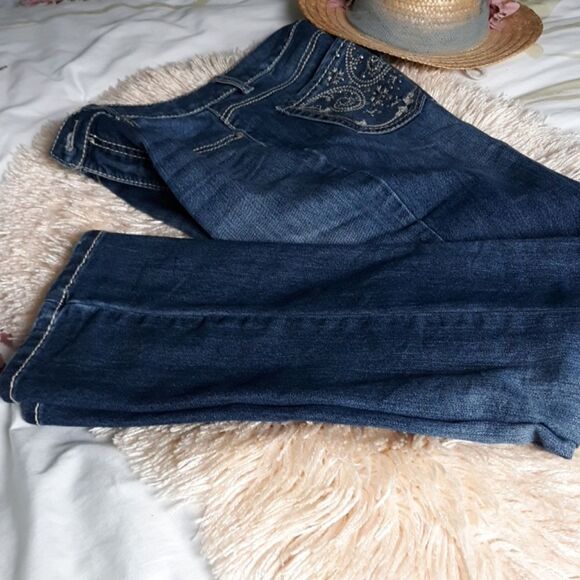 Code Blue distress jean. sz 6 - Picture 2 of 8